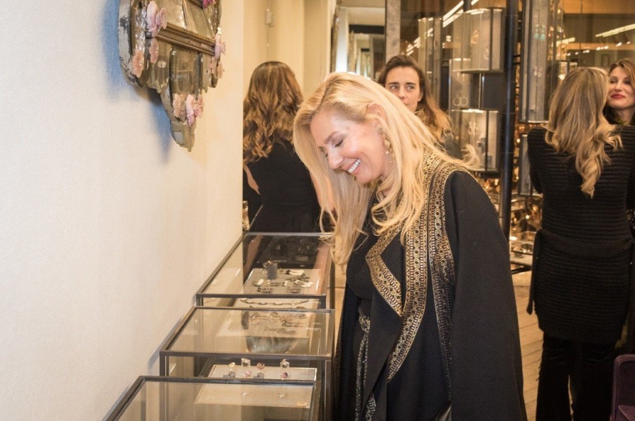 Ileana Makri: Λάμψεις παντού στο Christmas Trunk Show - Φωτογραφία 13