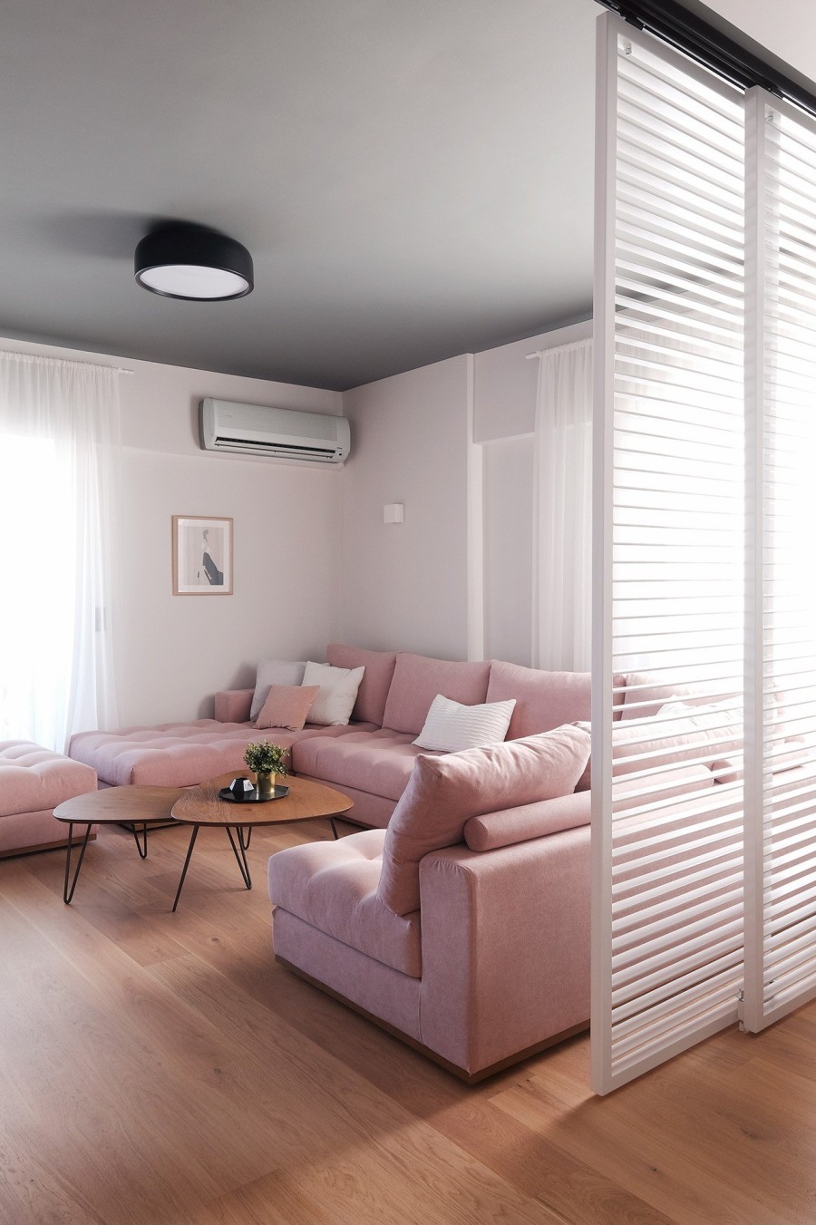 Μια ανακαινισμένη κατοικία στην Άνω Γλυφάδα προσφέρει απίθανη θέα και πρακτικές λύσεις- Φωτογραφία 4