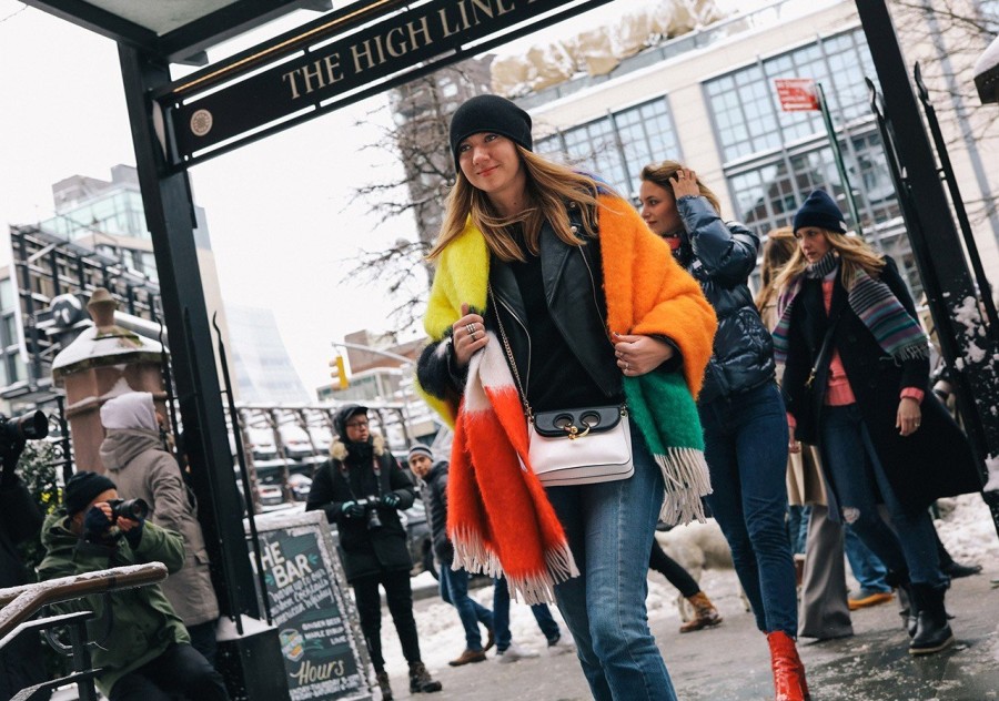 Beanie looks που εγκρίνουν τα διάσημα κορίτσια της μόδας - Φωτογραφία 13