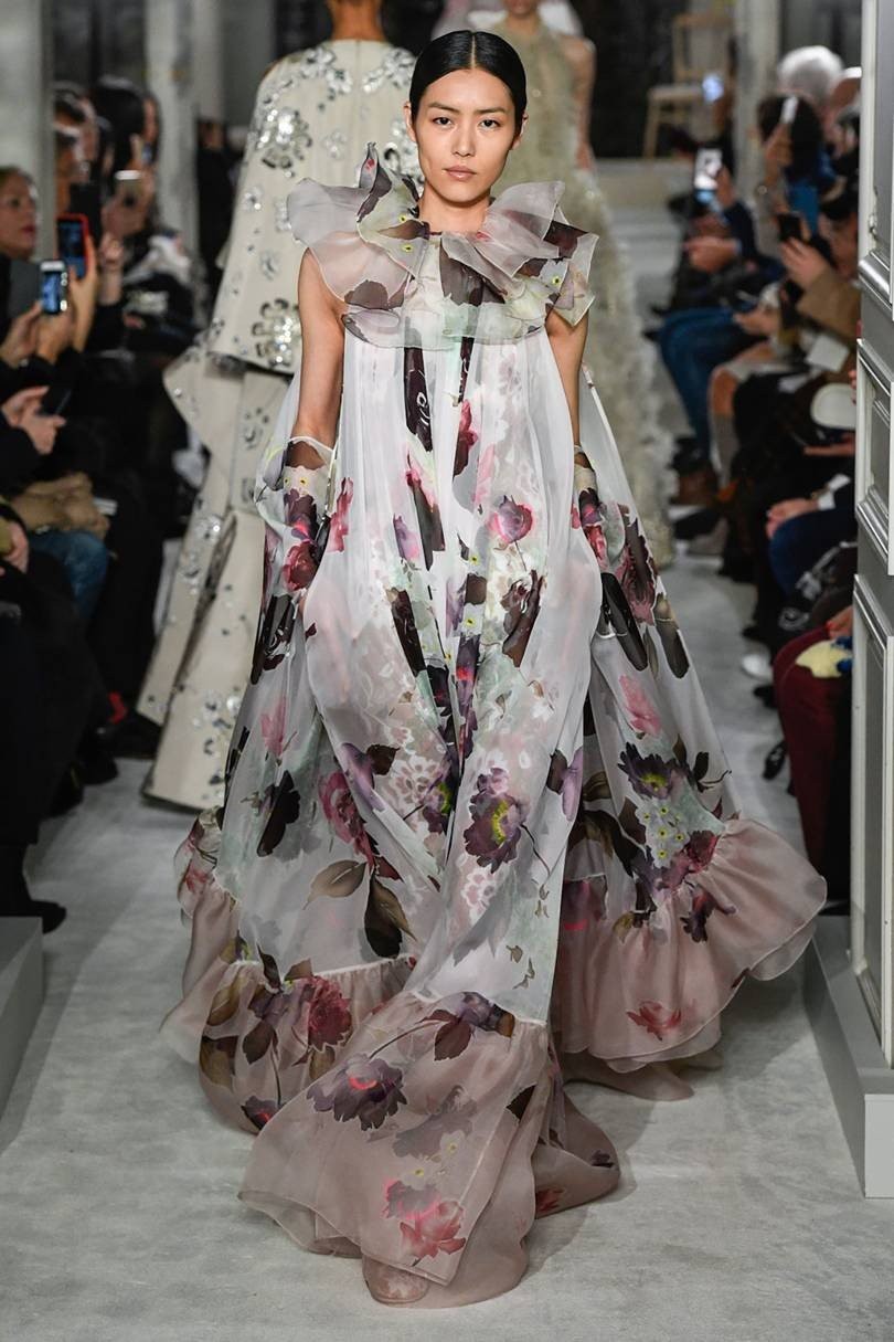 Valentino: Ο Pierpaolo Piccioli μεγαλούργησε στην Haute Couture Fashion Week- Φωτογραφία 10