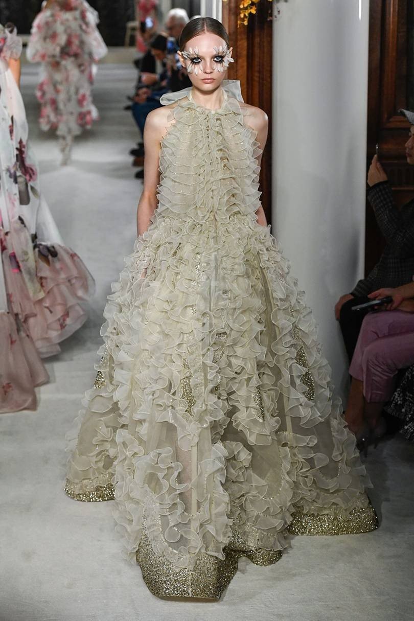 Valentino: Ο Pierpaolo Piccioli μεγαλούργησε στην Haute Couture Fashion Week- Φωτογραφία 9