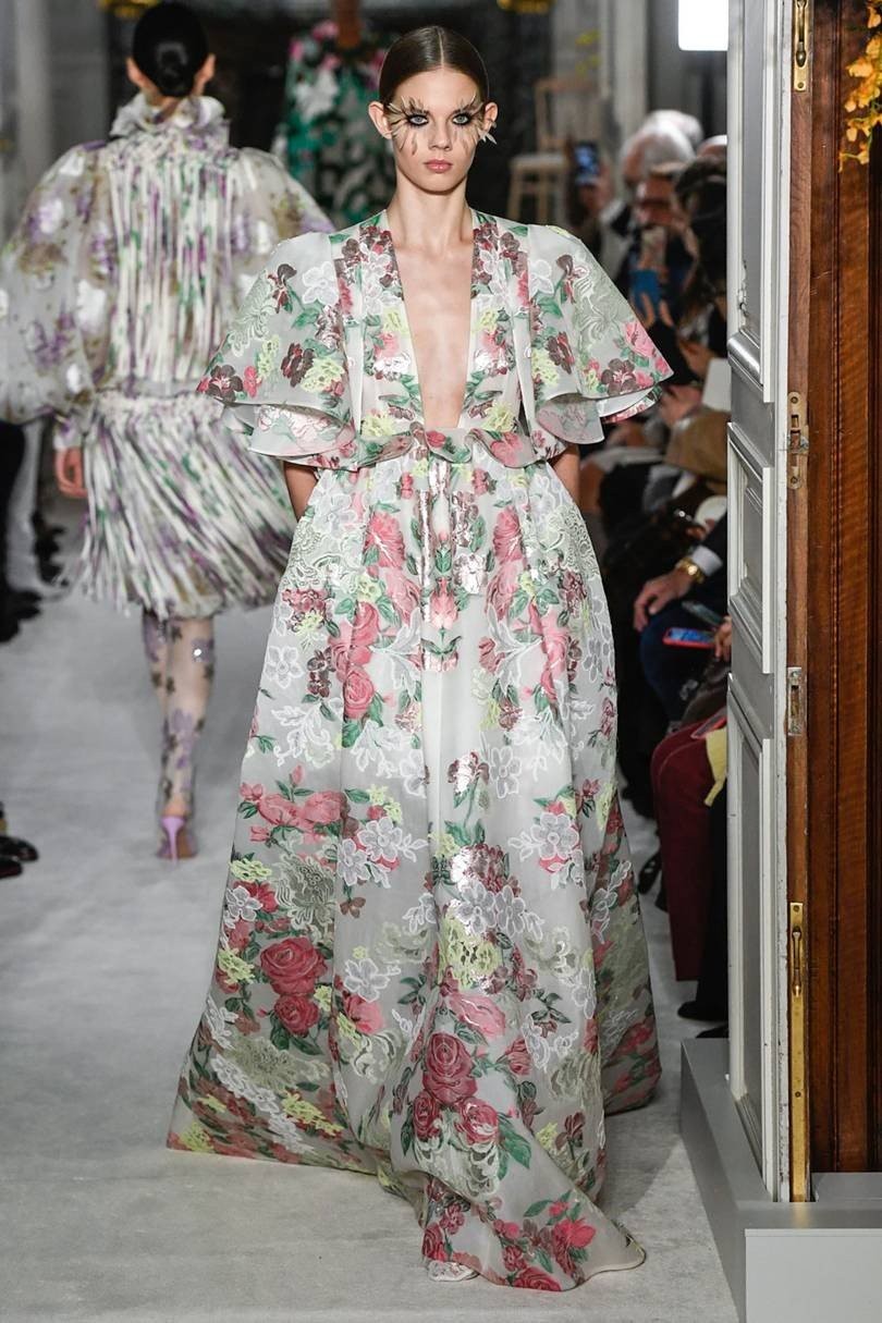 Valentino: Ο Pierpaolo Piccioli μεγαλούργησε στην Haute Couture Fashion Week- Φωτογραφία 4