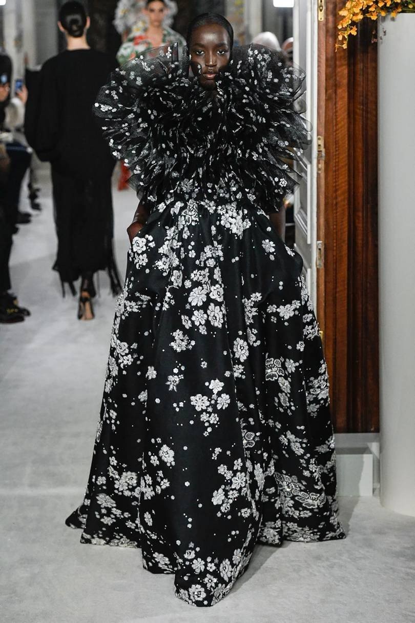 Valentino: Ο Pierpaolo Piccioli μεγαλούργησε στην Haute Couture Fashion Week- Φωτογραφία 3