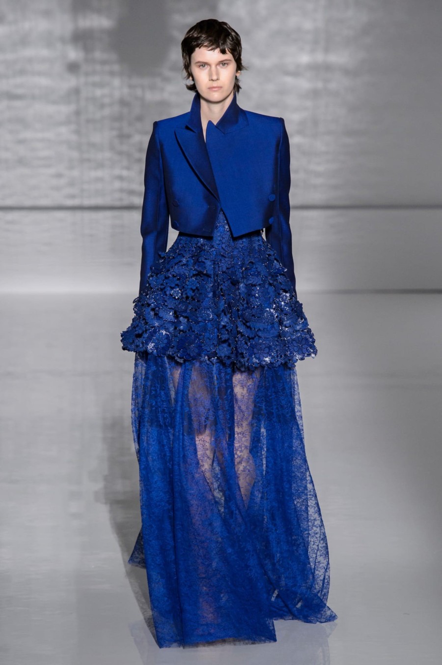 Paris Haute Couture Fashion Week: Τα looks που ξεχωρίσαμε μέχρι στιγμής- Φωτογραφία 12