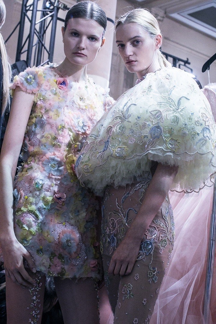 Χρώματα και κομψότητα στο Celia Kritharioti Couture show στο Παρίσι- Φωτογραφία 12