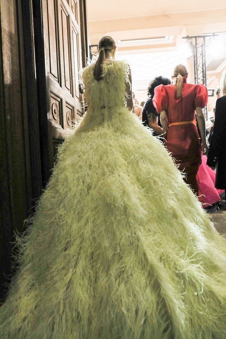 Χρώματα και κομψότητα στο Celia Kritharioti Couture show στο Παρίσι- Φωτογραφία 2