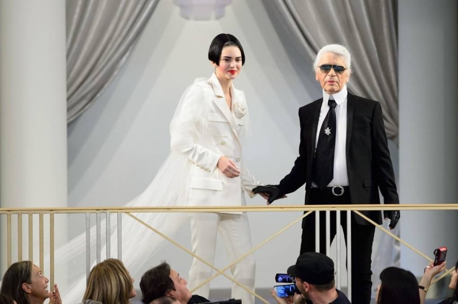 Οι μούσες που λάτρεψε ο Karl Lagerfeld και διαμόρφωσαν την πορεία του- Φωτογραφία 14