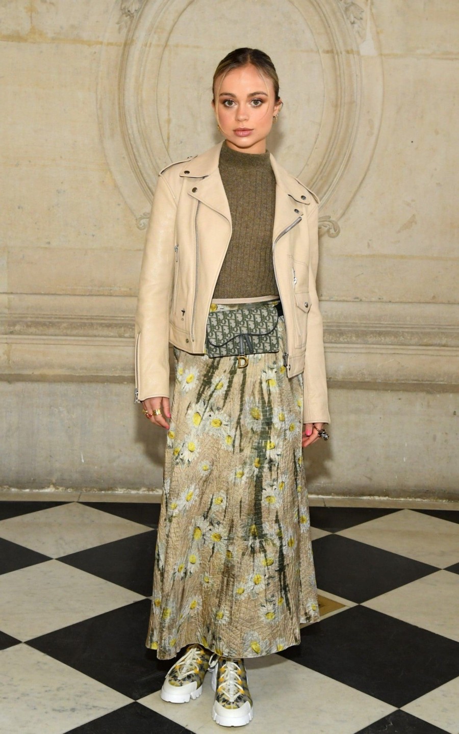 Εβδομάδα Υψηλής Ραπτικής: Τα σκηνικά και οι λαμπεροί καλεσμένοι από τα καλύτερα shows - Φωτογραφία 16