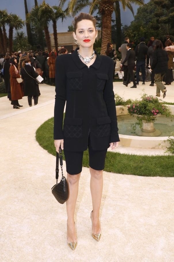 Εβδομάδα Υψηλής Ραπτικής: Τα σκηνικά και οι λαμπεροί καλεσμένοι από τα καλύτερα shows - Φωτογραφία 9