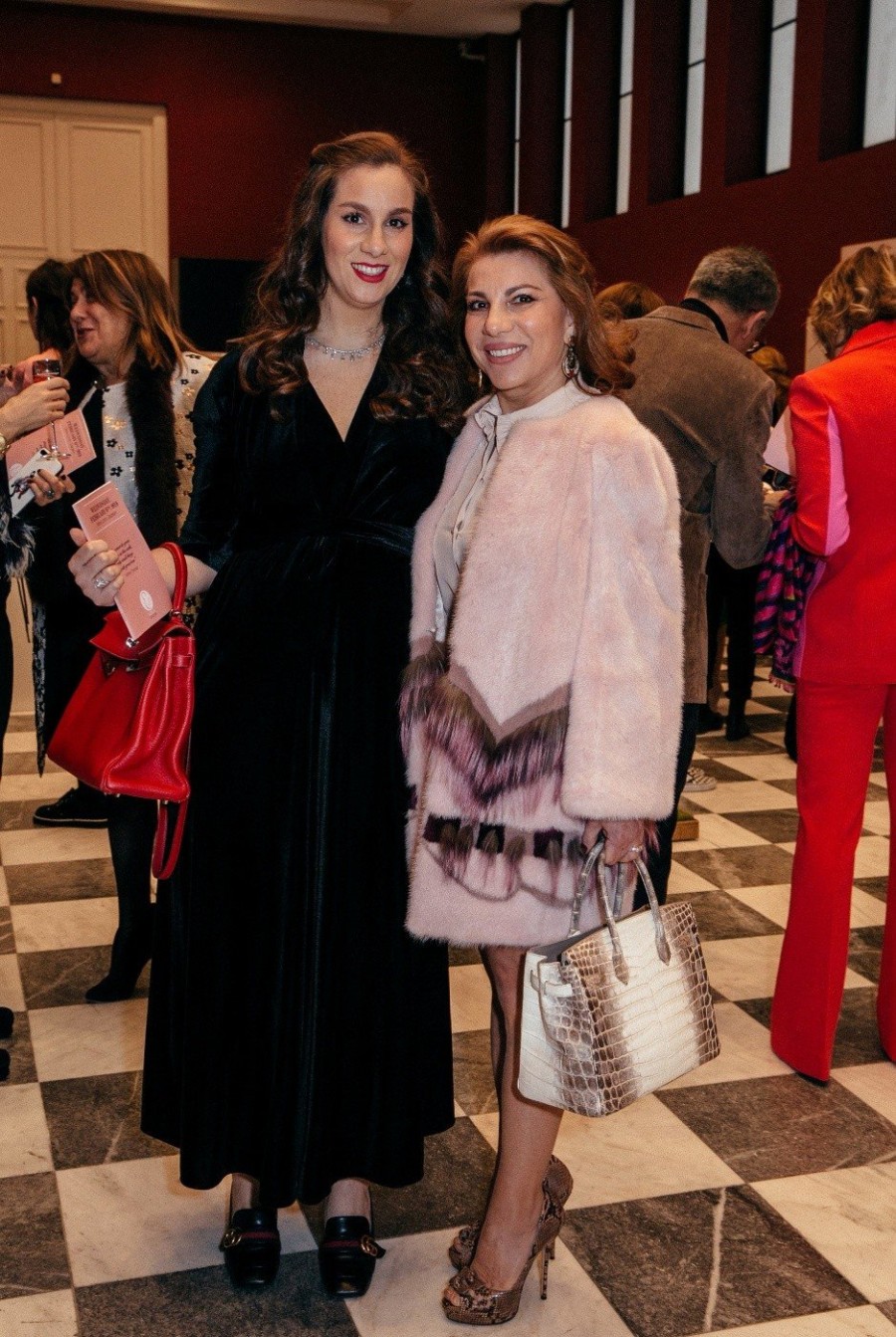 Το φιλανθρωπικό γεύμα του ΜΑΝΑ με επίδειξη της Celia Kritharioti- Φωτογραφία 7