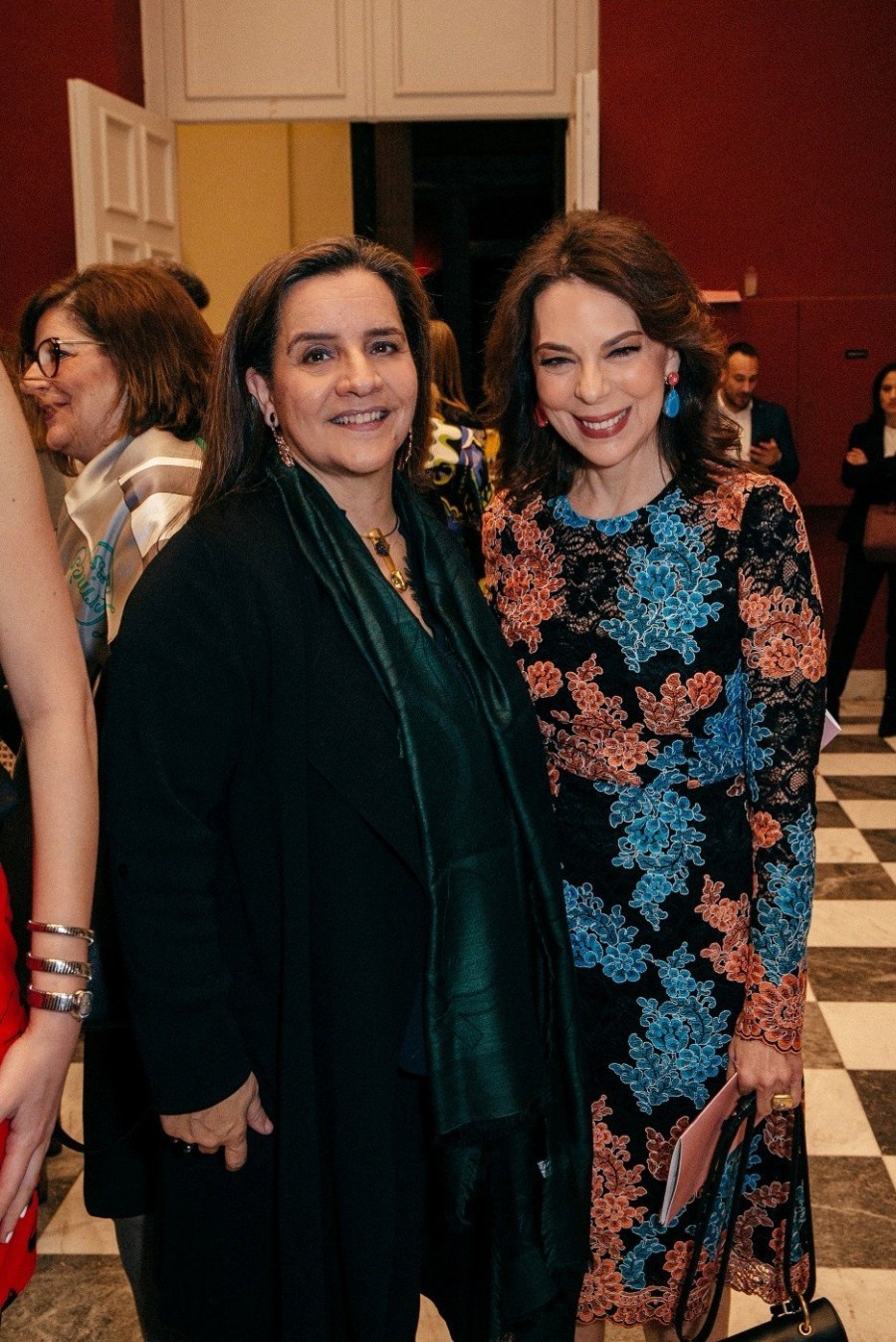 Το φιλανθρωπικό γεύμα του ΜΑΝΑ με επίδειξη της Celia Kritharioti- Φωτογραφία 3