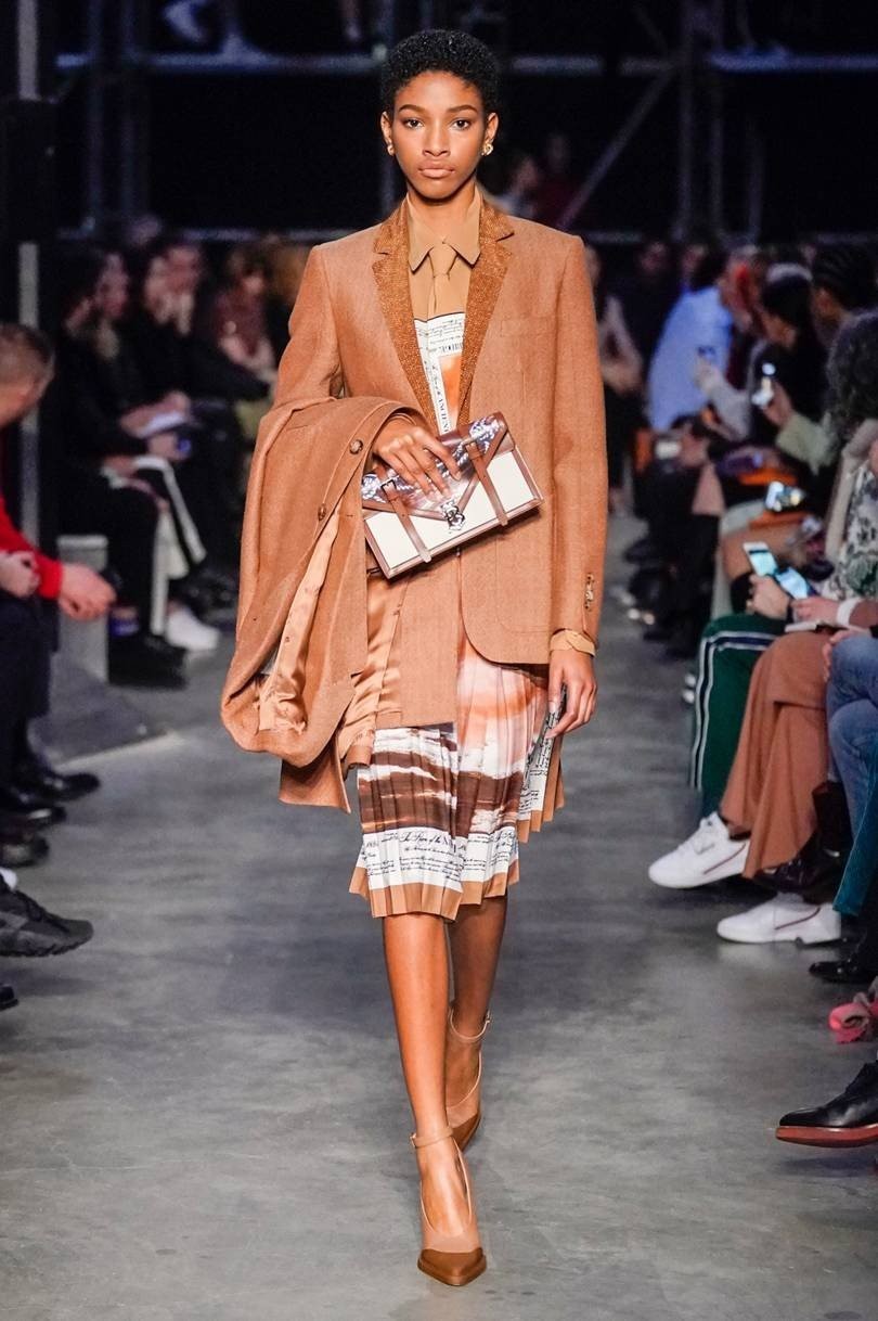 London Fashion Weekend: 5 απίθανα shows που ξεχωρίσαμε μέχρι στιγμής- Φωτογραφία 19