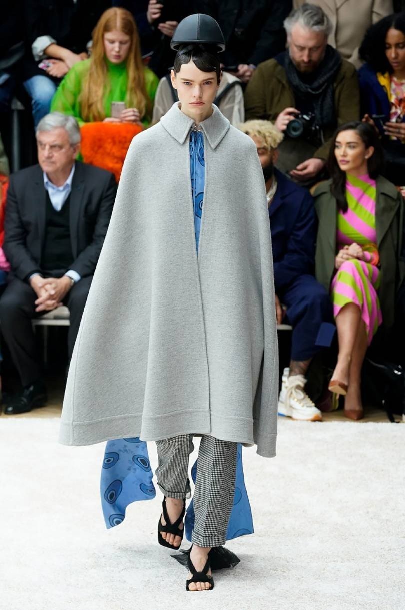 London Fashion Week: 4 εκθαμβωτικά catwalks που έκλεψαν τις εντυπώσεις- Φωτογραφία 15