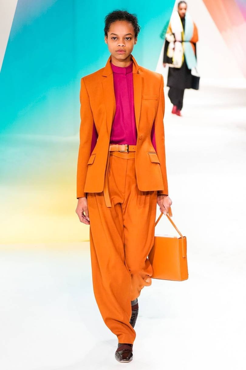 London Fashion Week: 4 εκθαμβωτικά catwalks που έκλεψαν τις εντυπώσεις- Φωτογραφία 4