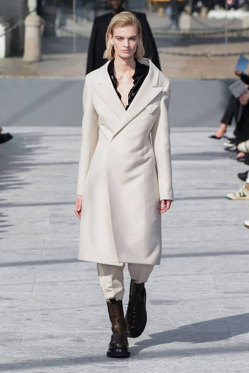 MFW: Εντυπωσιακά shows που έκλεψαν τις εντυπώσεις- Φωτογραφία 13