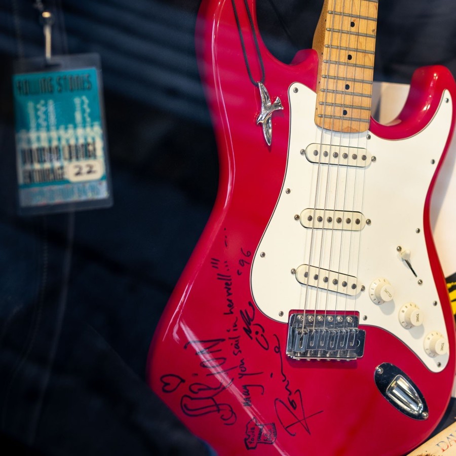 Το i-D Concept Store στο Κολωνάκι φιλοξένησε το pop up του designer Minas- Φωτογραφία 4