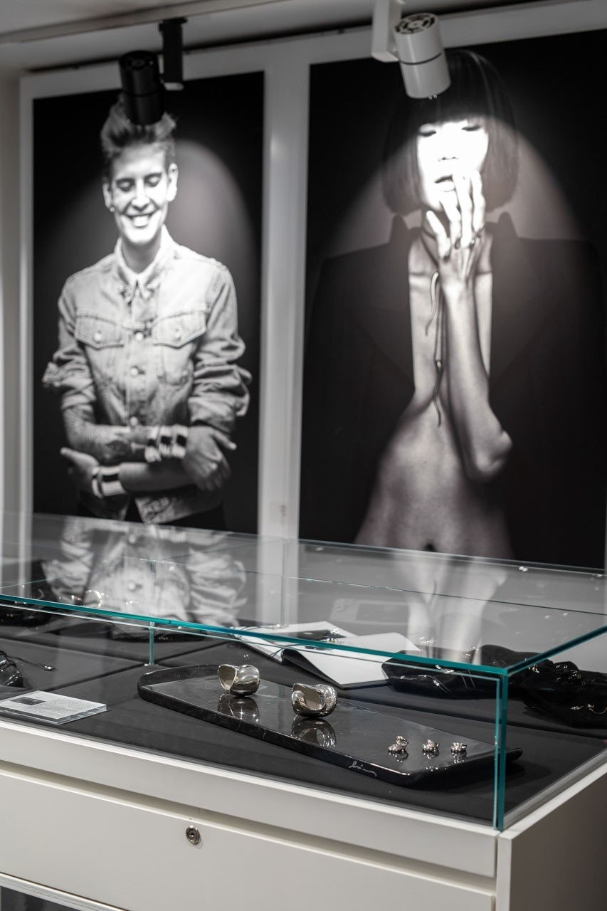 Το i-D Concept Store στο Κολωνάκι φιλοξένησε το pop up του designer Minas- Φωτογραφία 6