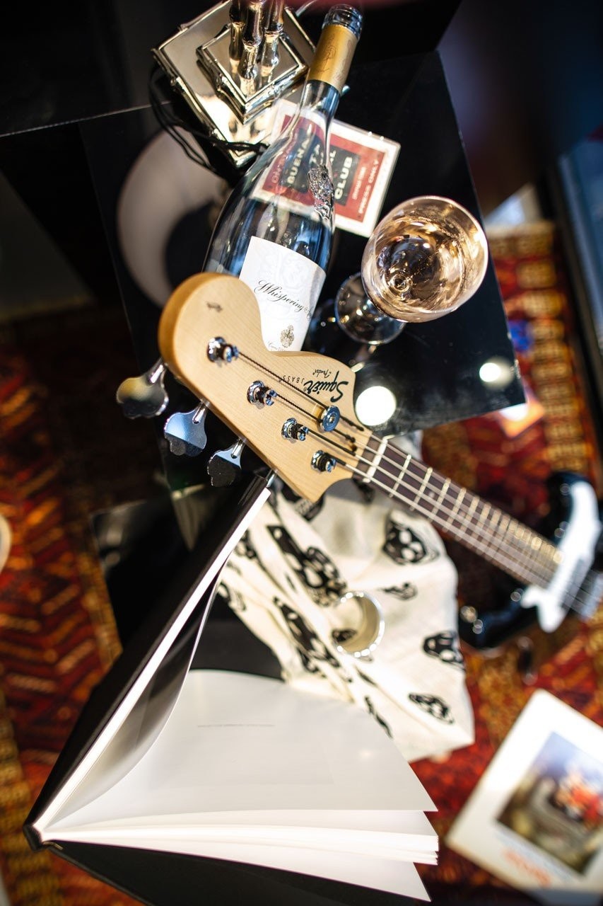 Το i-D Concept Store στο Κολωνάκι φιλοξένησε το pop up του designer Minas- Φωτογραφία 11