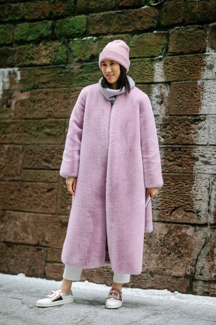 Street style looks από την Εβδομάδα Μόδας της Νέας Υόρκης- Φωτογραφία 91