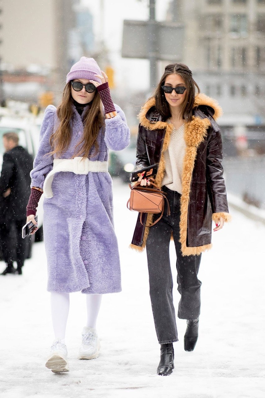 Street style looks από την Εβδομάδα Μόδας της Νέας Υόρκης- Φωτογραφία 93