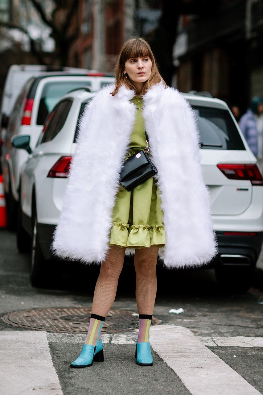 Street style looks από την Εβδομάδα Μόδας της Νέας Υόρκης- Φωτογραφία 20