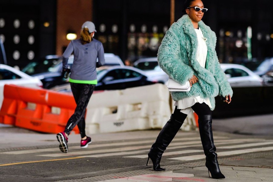 Street style looks από την Εβδομάδα Μόδας της Νέας Υόρκης- Φωτογραφία 115