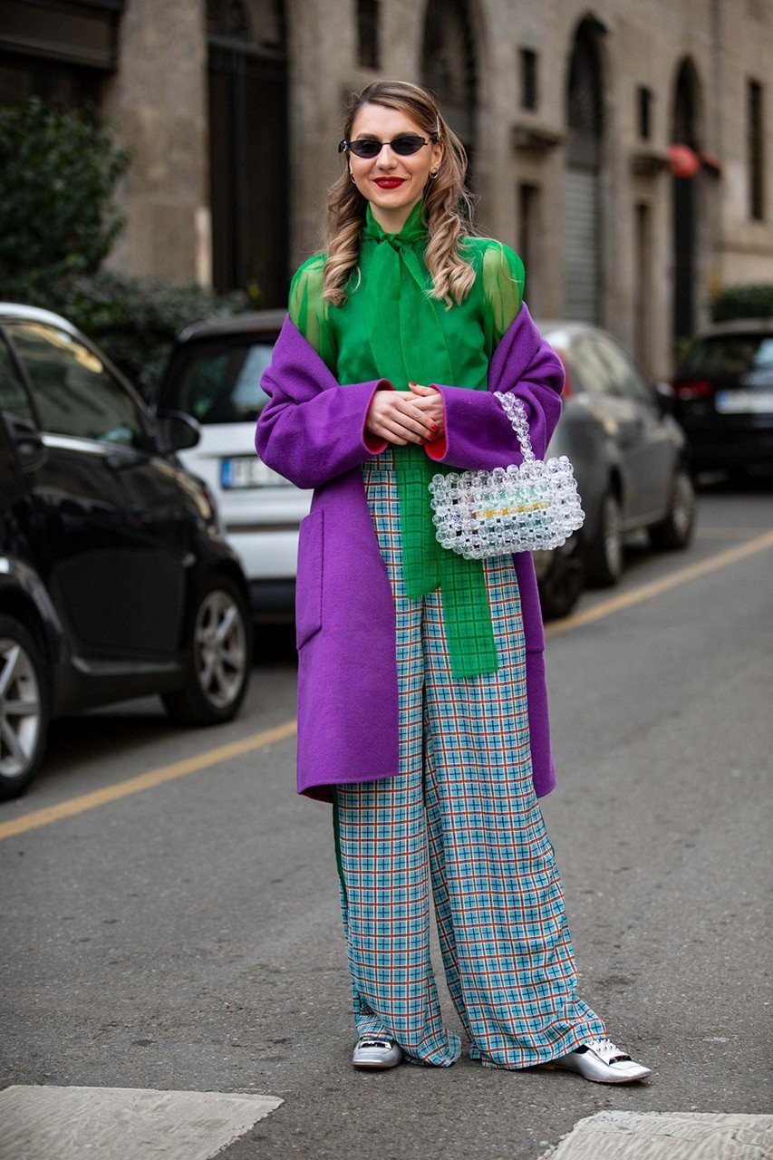  MFW: Τι φόρεσαν τα κορίτσια της μόδας στους δρόμους της ιταλικής μητρόπολης- Φωτογραφία 105