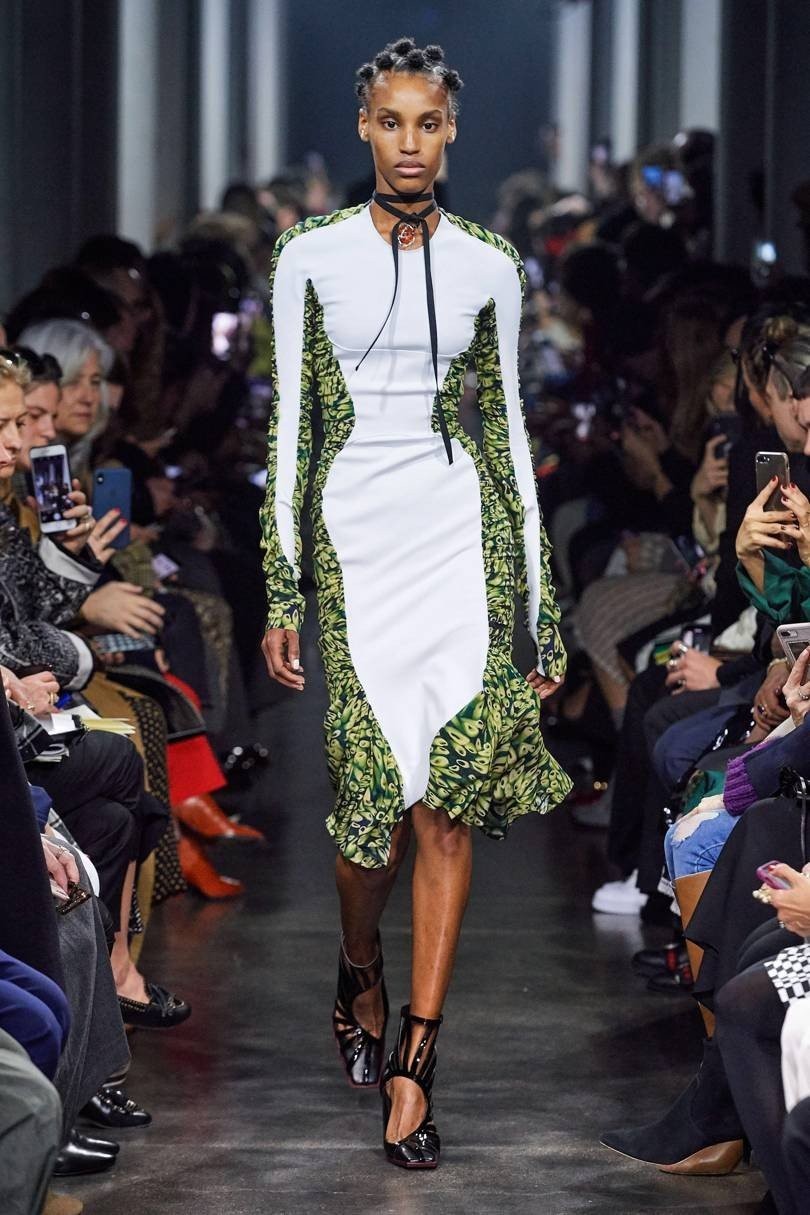 Paris Fashion Week: Τα shows που αγαπήσαμε και όσα δε μας ενθουσίασαν- Φωτογραφία 8