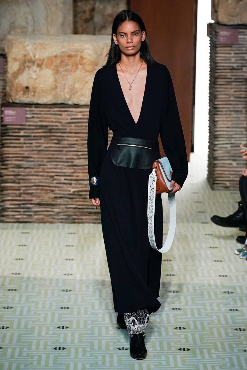 Paris Fashion Week: Τα shows που αγαπήσαμε και όσα δε μας ενθουσίασαν- Φωτογραφία 5