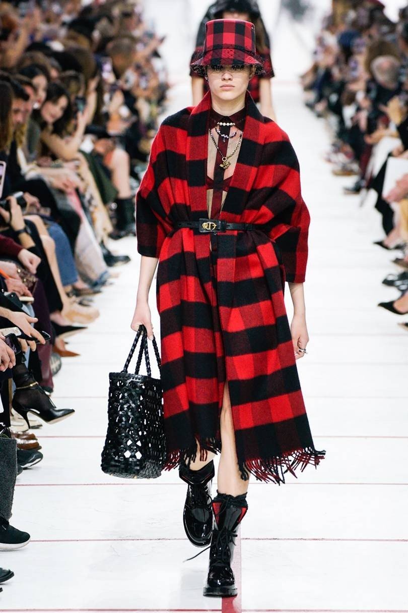 Paris Fashion Week: Δυναμική έναρξη με Christian Dior και Saint Laurent- Φωτογραφία 3
