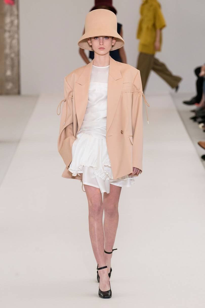 Weekend update: Τα shows που ξεχωρίσαμε στην Εβδομάδα Μόδας του Παρισιού -part 1- Φωτογραφία 11