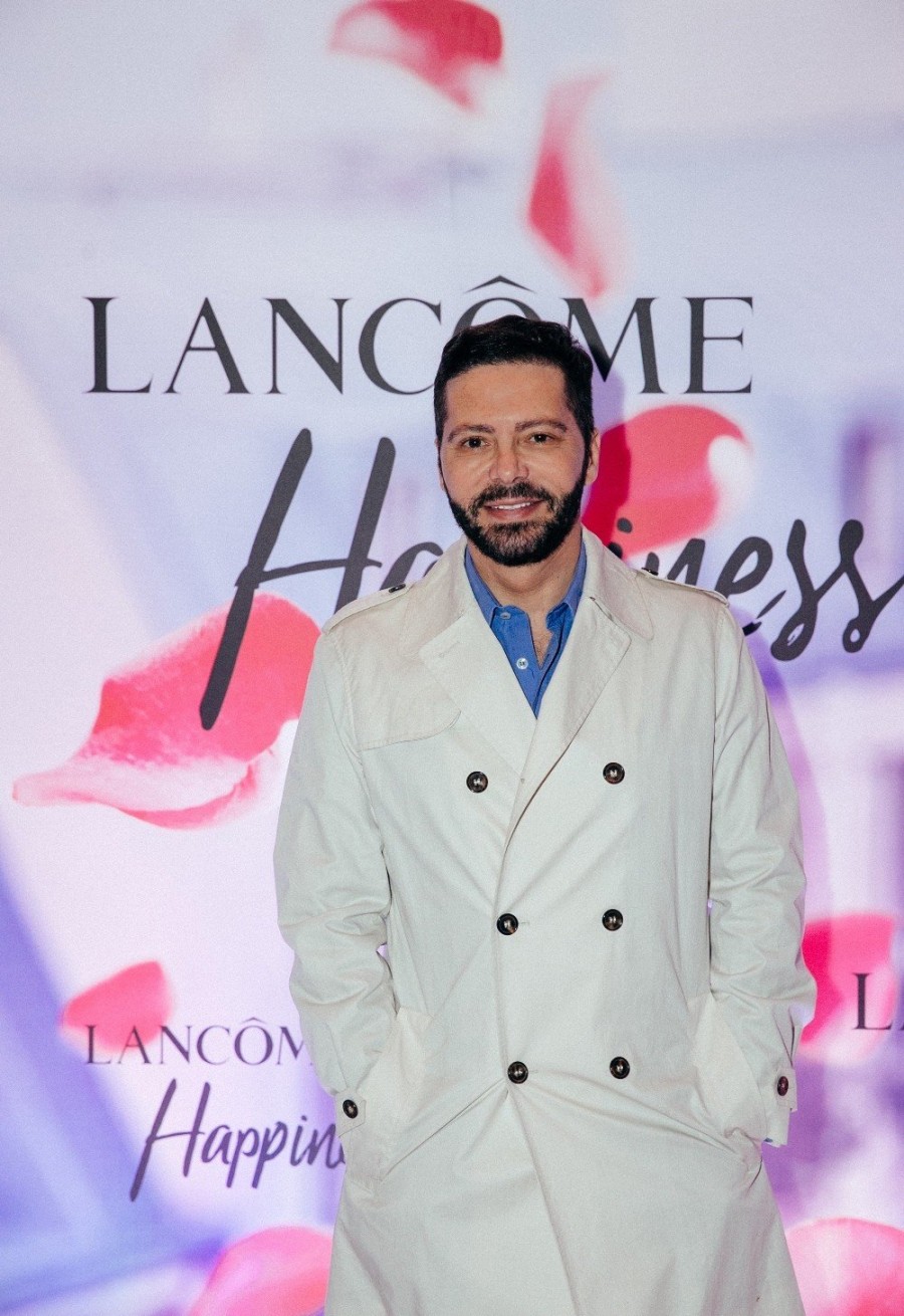 Ένα παραμυθένιο δείπνο γεμάτο ροδοπέταλα από τη Lancôme- Φωτογραφία 6