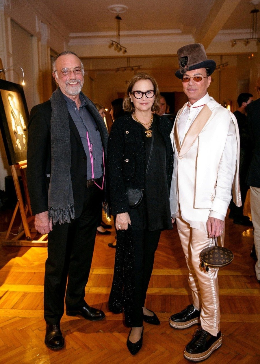 A Voyage Within: Τα εγκαίνια της έκθεσης των Βαγγέλη Κύρη & Anatoli Georgiev- Φωτογραφία 2