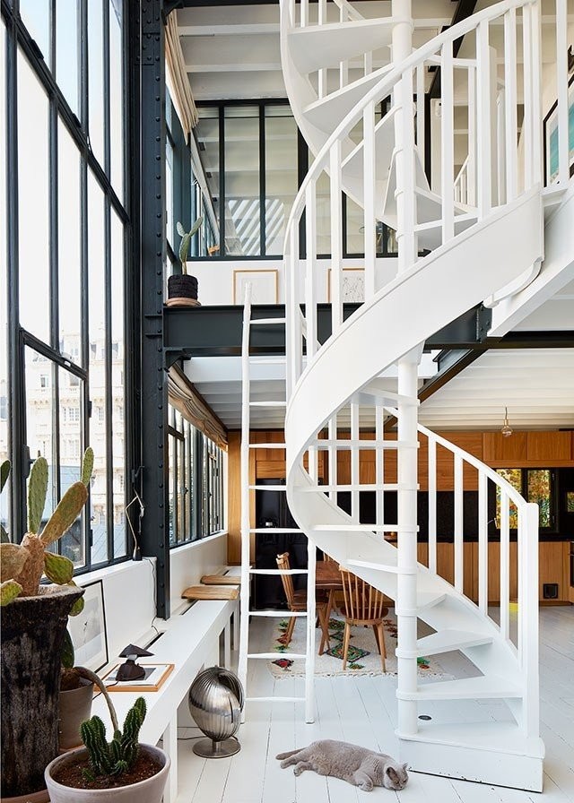 Ένα φωτεινό loft στο Παρίσι αναδεικνύει την ανεπιτήδευτη γαλλική κομψότητα- Φωτογραφία 4