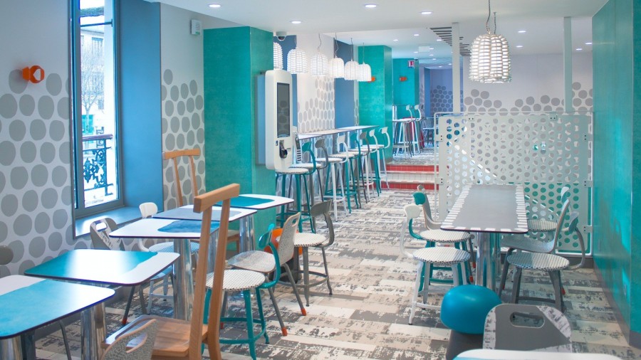 Η Paola Navone δημιούργησε μια ευχάριστη έκπληξη στα McDonald's της Γαλλίας- Φωτογραφία 1