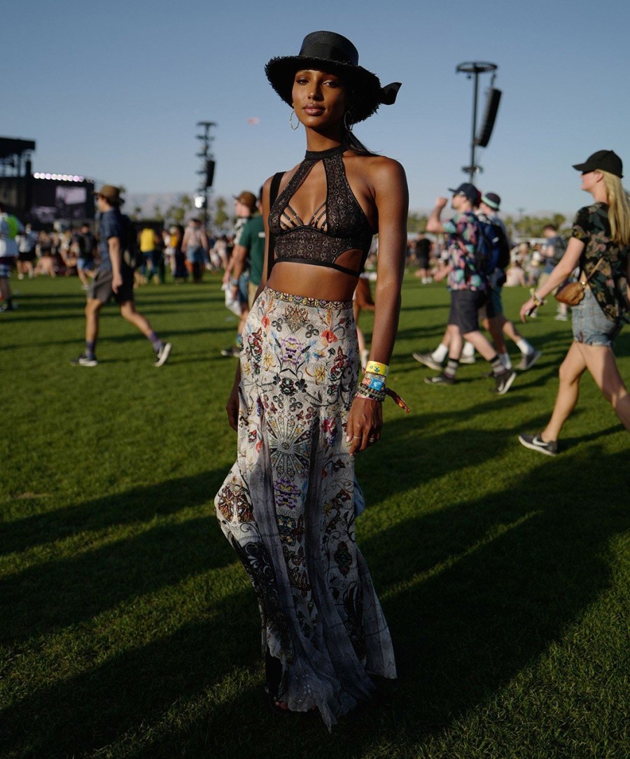 Μαθήματα boho styling από τις παρευρισκόμενες στο Coachella Festival - Φωτογραφία 12