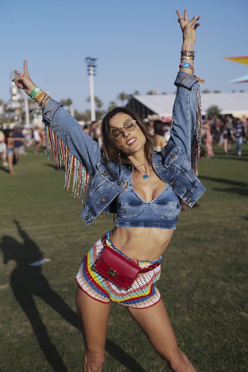 Μαθήματα boho styling από τις παρευρισκόμενες στο Coachella Festival - Φωτογραφία 14