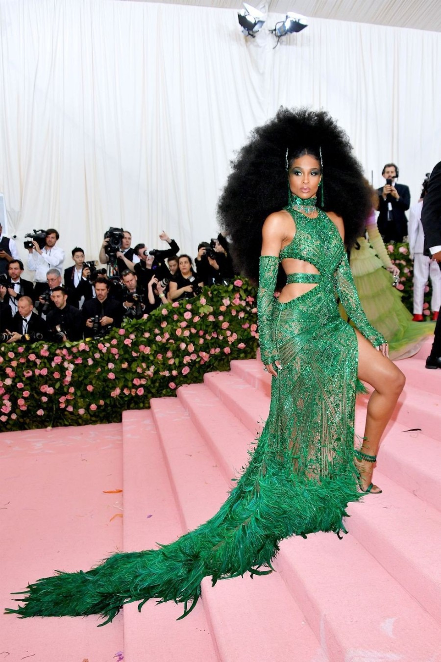 Met Gala 2019: Οι πιο εκκεντρικές εμφανίσεις και το θέμα - ωδή στη δημιουργία - Φωτογραφία 13