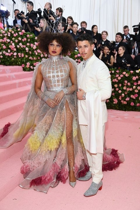 Met Gala 2019: Οι πιο εκκεντρικές εμφανίσεις και το θέμα - ωδή στη δημιουργία - Φωτογραφία 20