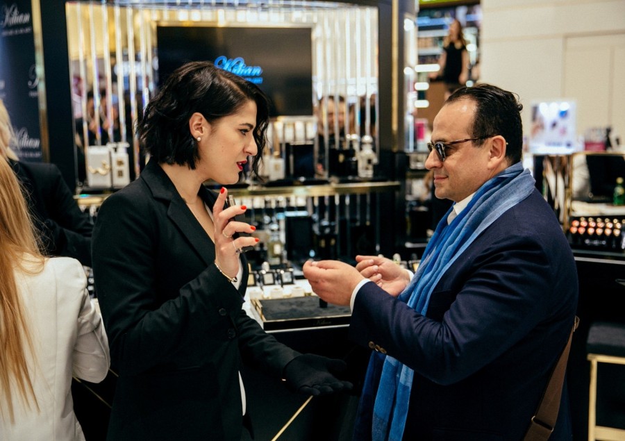 Kilian: Τα λαμπερά εγκαίνια παρουσία εκλεκτών καλεσμένων για το νέο counter- Φωτογραφία 8