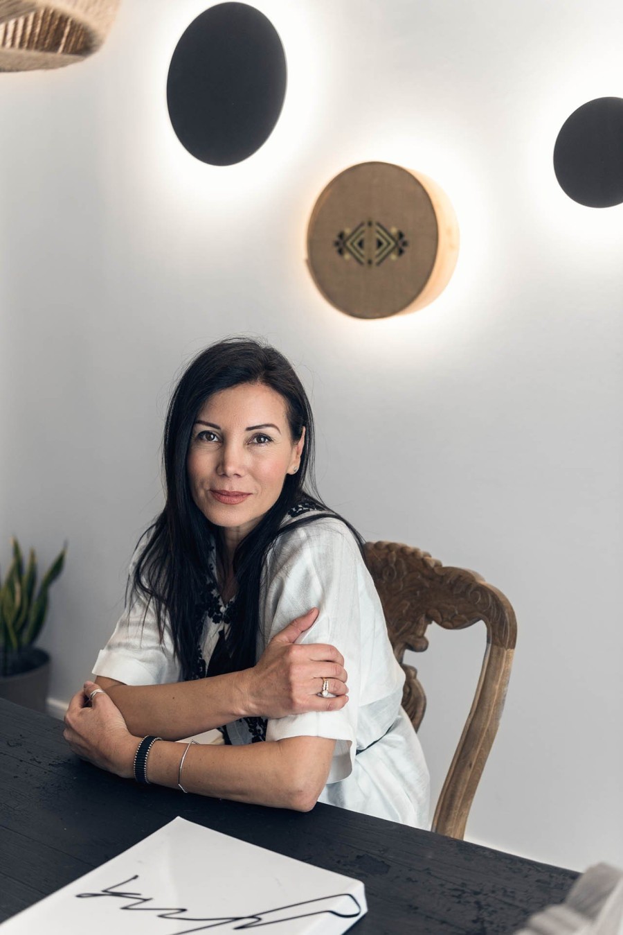 To ανανεωμένο showroom της It’s Αll Greek Οn Μe έχει σύγχρονη, θηλυκή interior ματιά- Φωτογραφία 6