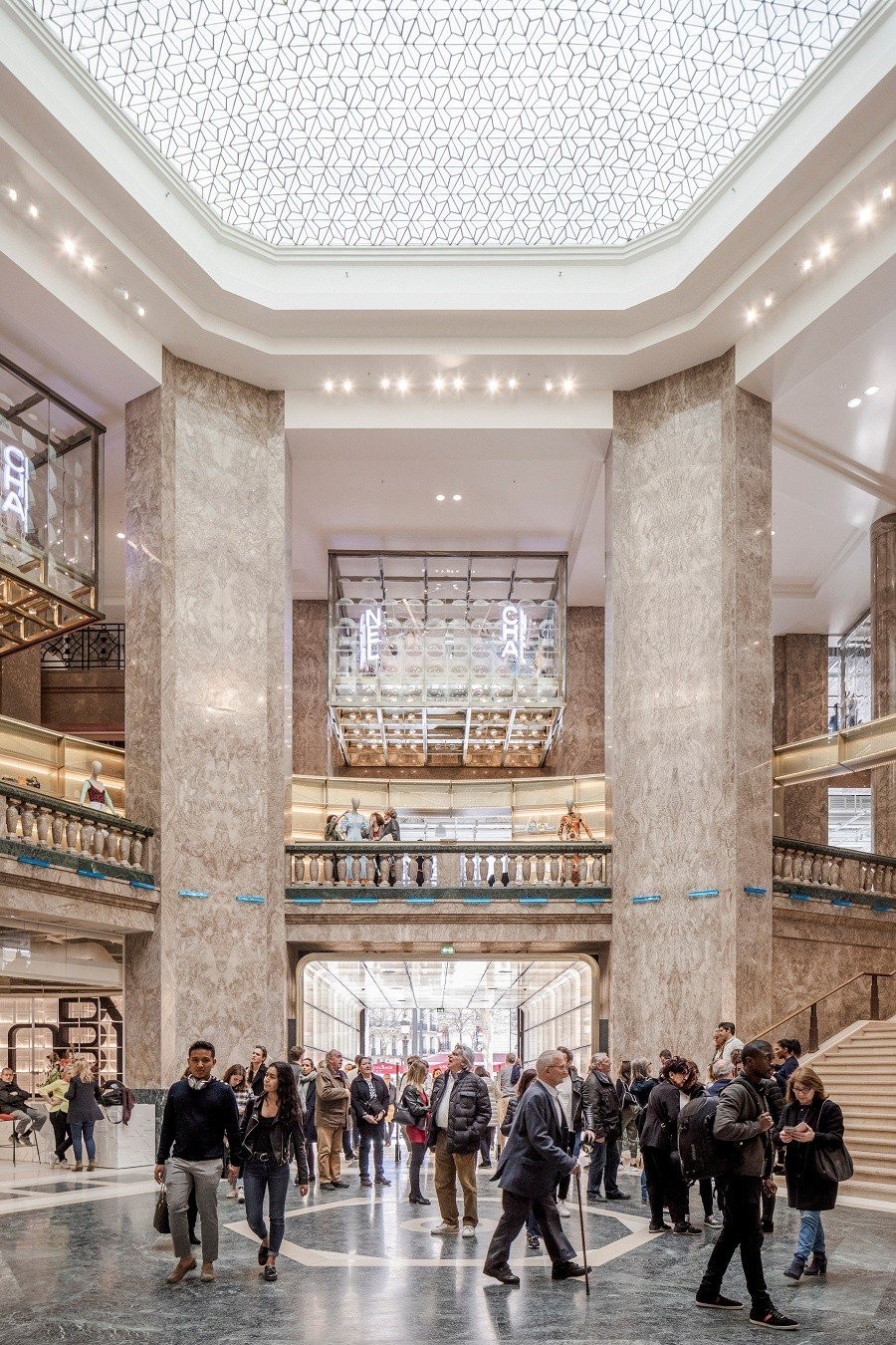 Μια τράπεζα του 1930 μεταμορφώθηκε σε concept store των Galeries Lafayette- Φωτογραφία 7