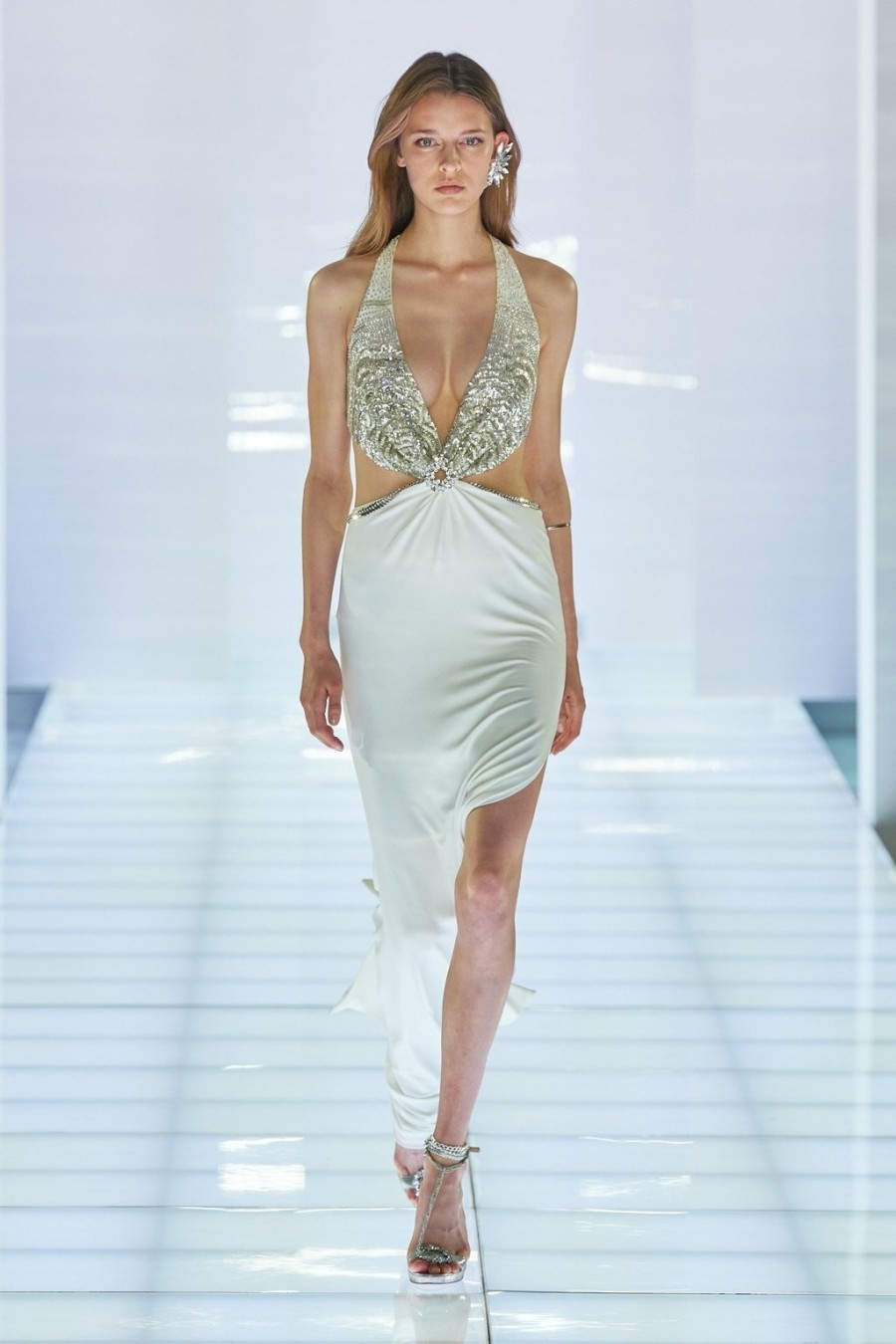 Paris Haute Couture Fashion Week: Dior, Schiaparelli κι ό,τι άλλο ξεχωρίσαμε από τα χθεσινά shows- Φωτογραφία 6