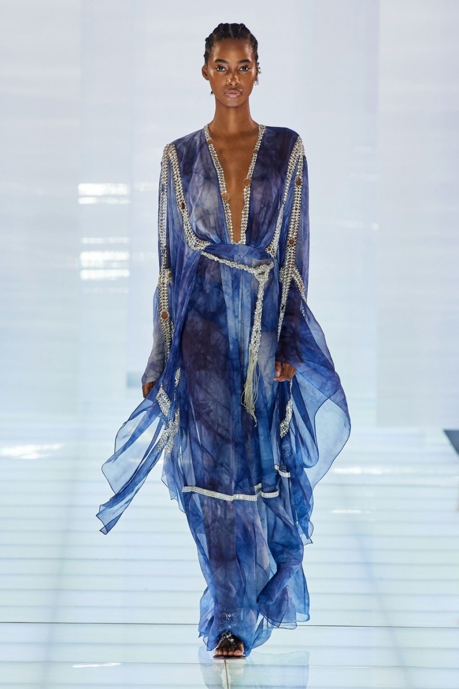 Paris Haute Couture Fashion Week: Dior, Schiaparelli κι ό,τι άλλο ξεχωρίσαμε από τα χθεσινά shows- Φωτογραφία 7