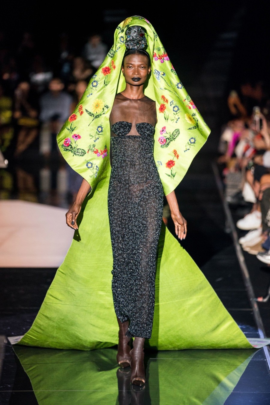 Paris Haute Couture Fashion Week: Dior, Schiaparelli κι ό,τι άλλο ξεχωρίσαμε από τα χθεσινά shows- Φωτογραφία 21