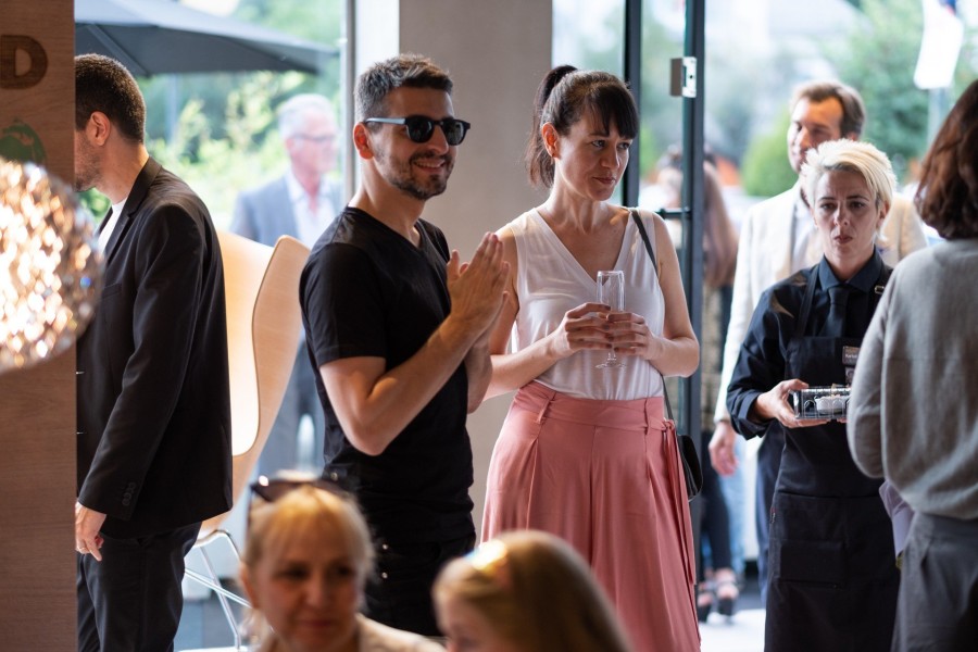 Η Kartell γιορτάζει 70 χρόνια πρωτοπορίας στο interior design μ' ένα νέο flagship store στην Αθήνα- Φωτογραφία 12