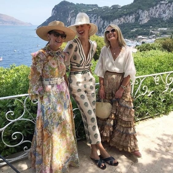 Λαμπεροί καλεσμένοι σ' ένα υπέροχο γεύμα στο κοσμοπολίτικο Capri- Φωτογραφία 6