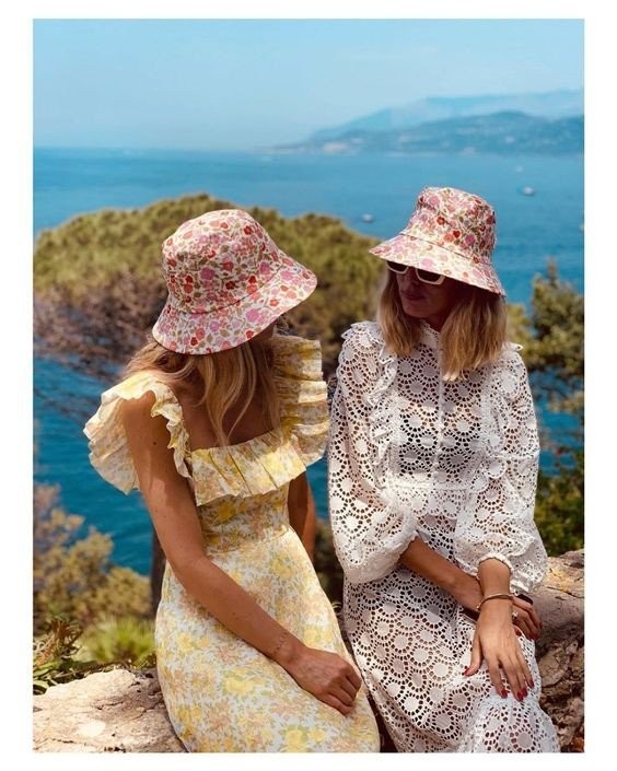 Λαμπεροί καλεσμένοι σ' ένα υπέροχο γεύμα στο κοσμοπολίτικο Capri- Φωτογραφία 9