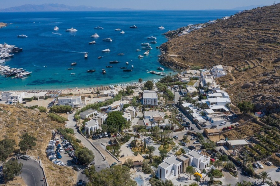 Το πρώτο pop-up store Maison Christian Dior παγκοσμίως άνοιξε στη Μύκονο- Φωτογραφία 7