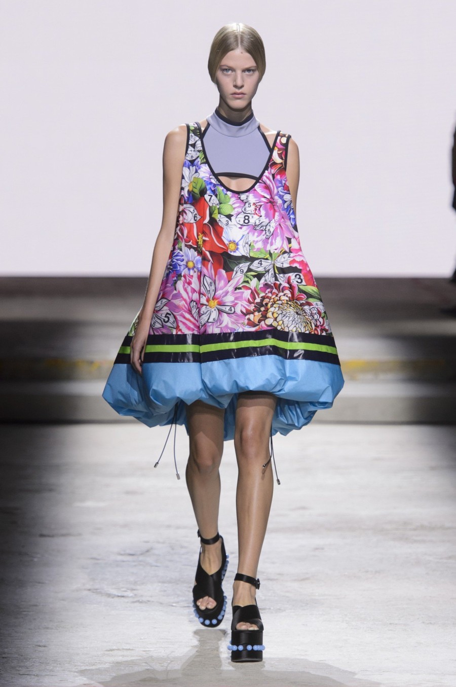 Mary Katrantzou: Η Ελληνίδα στην οποία υποκλίνεται η διεθνής μόδα - Φωτογραφία 1